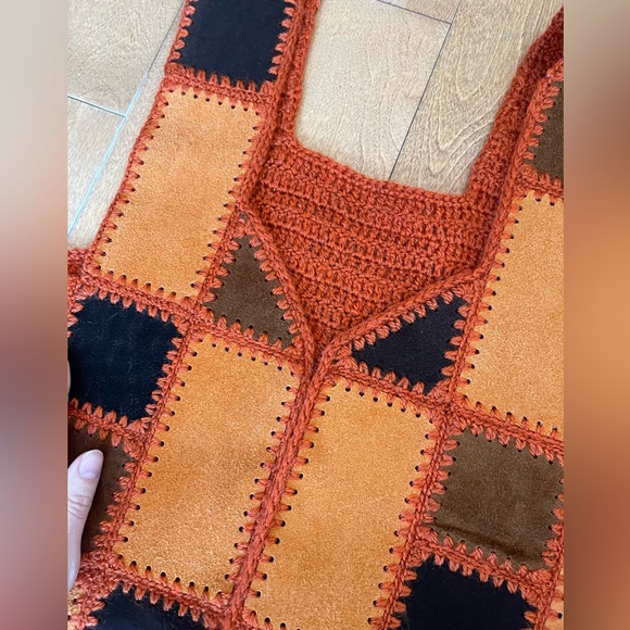 70’s suede and crochet patchwork vest - Picture 11 of 14